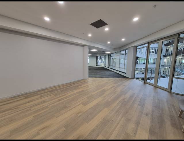 736M² OFFICE TO LET IN SANDTON CENTRAL